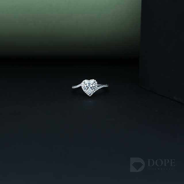 Pretty Heart Diamond Ring For Anniversary Gift Alternate View