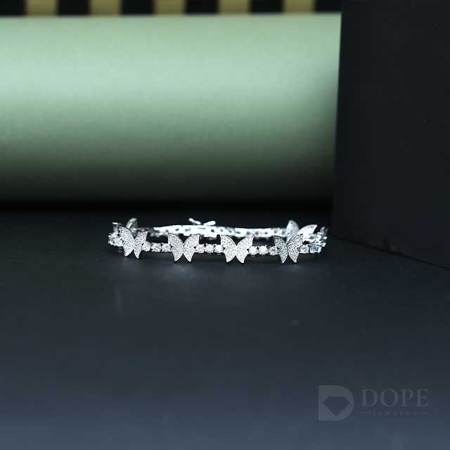 Butterfly Round Cut Diamond Jewelry Bracelet Alternate View