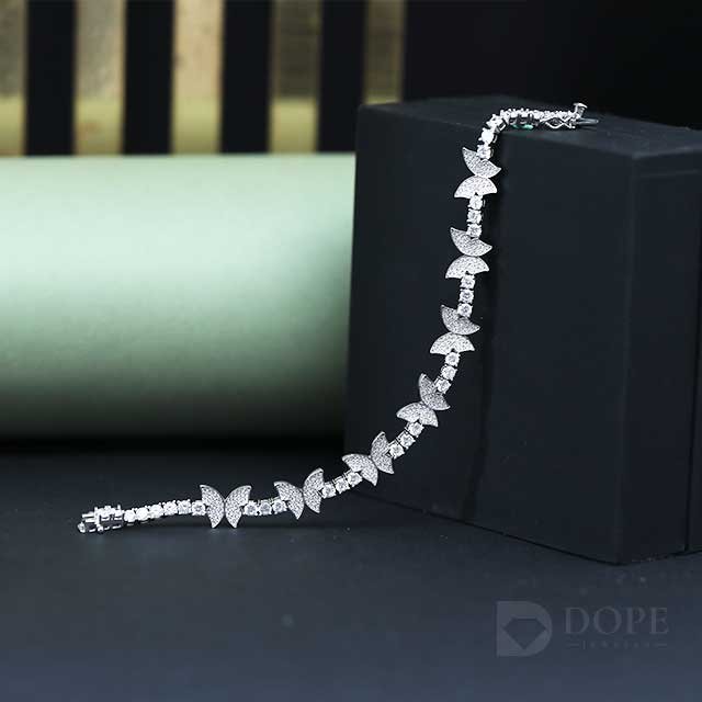 Butterfly Round Cut Diamond Jewelry Bracelet