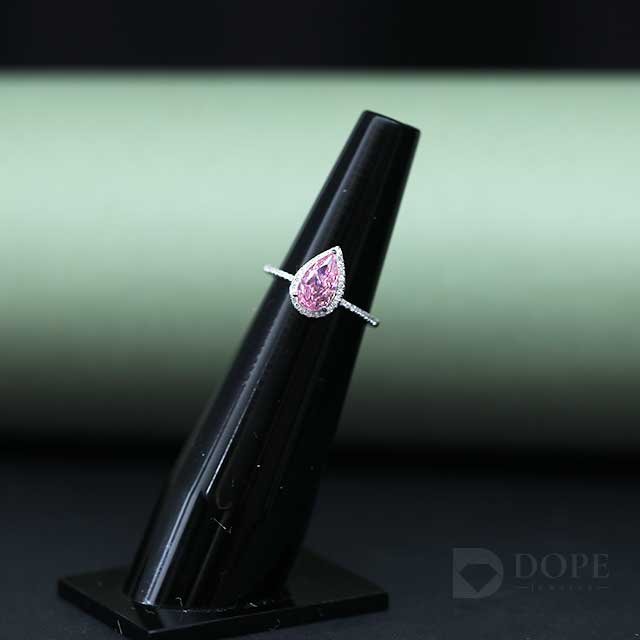 Trendy Pear Cut Lab Grown Diamond Ring For Anniversary gift