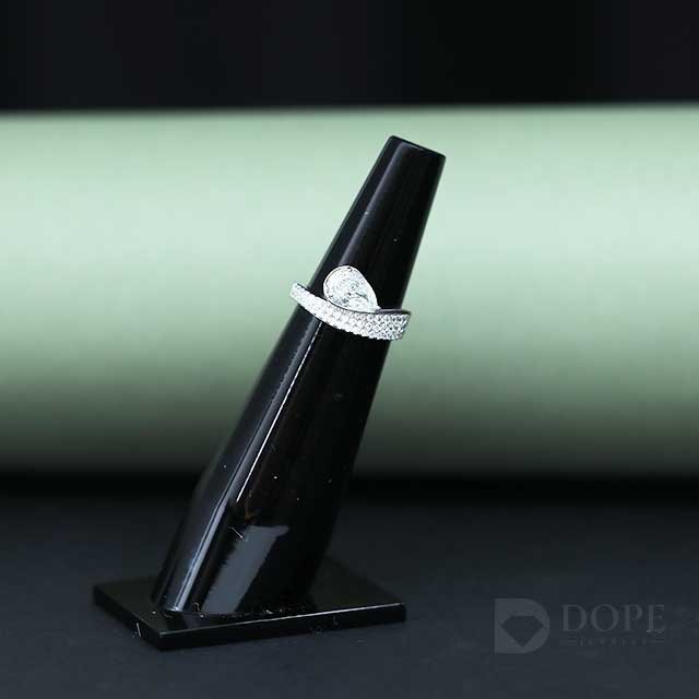 Stunning pear Cut Lab Grown Diamond Ring