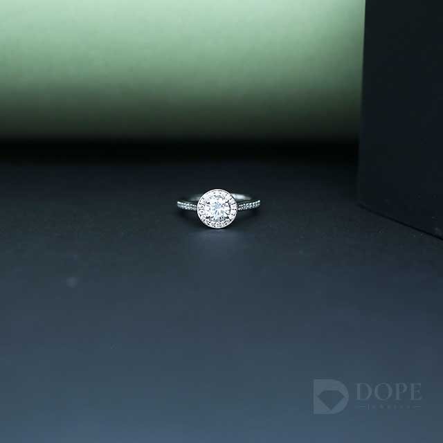 Luxury Round Cut Brilliant Diamond Ring Alternate View