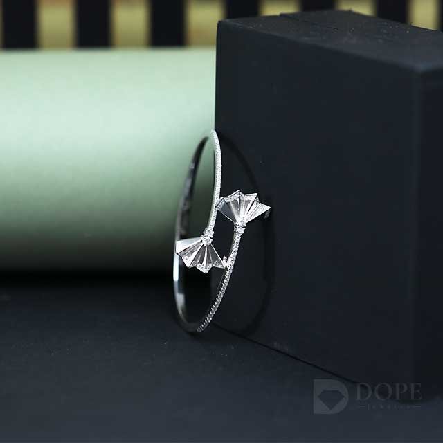 Elegant Stiff Diamond bracelet For Wedding Gift