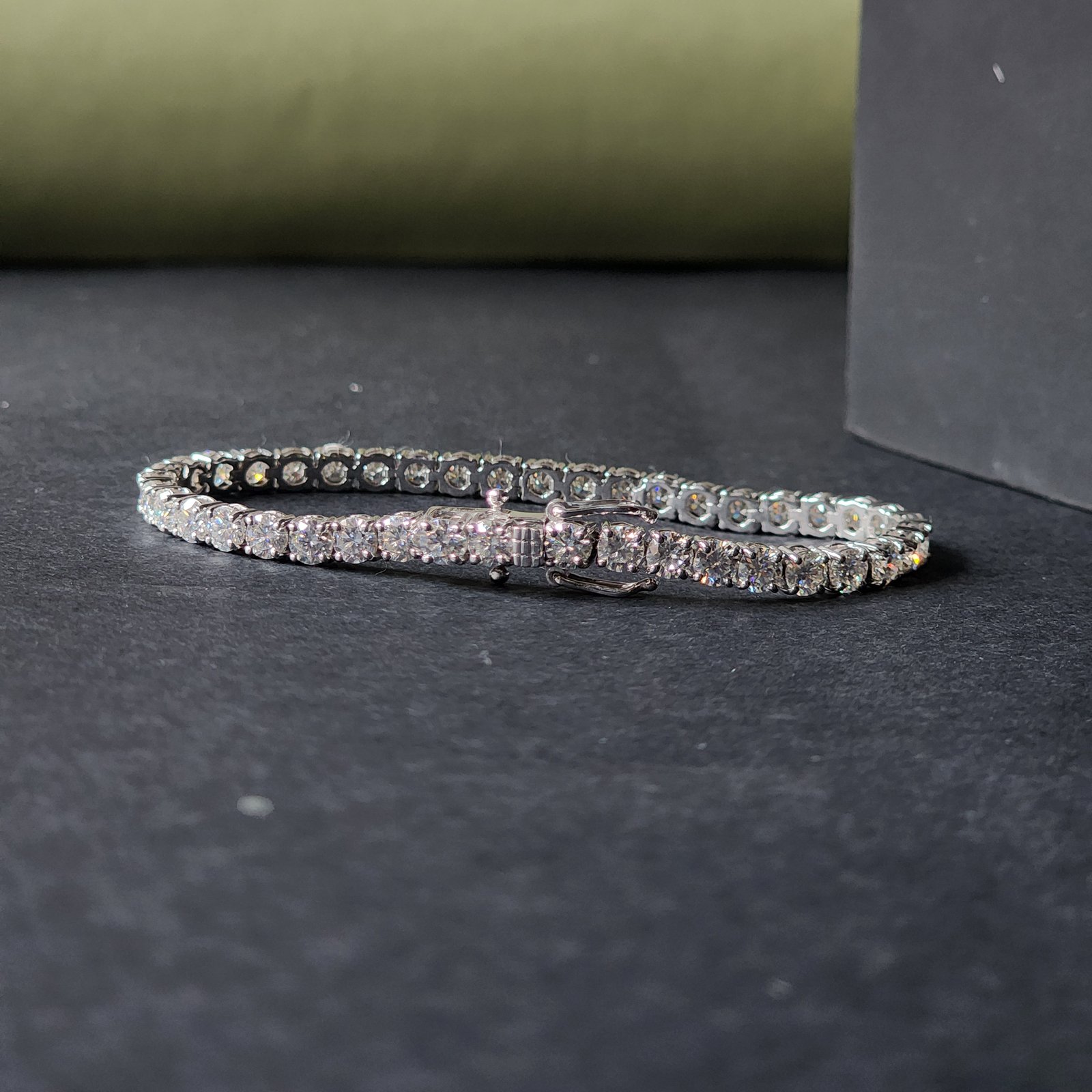 Classic Round Cut Tennis Diamond Bracelet Alternate View