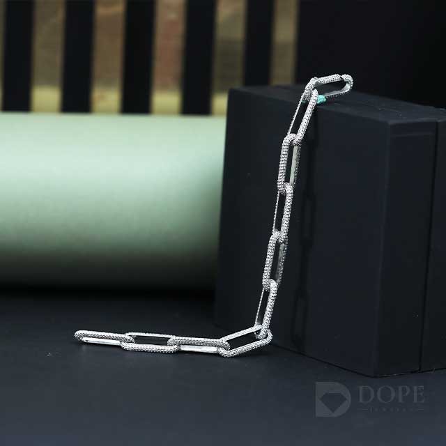 Unique Paper Clip Diamond Bracelet For All Occasion
