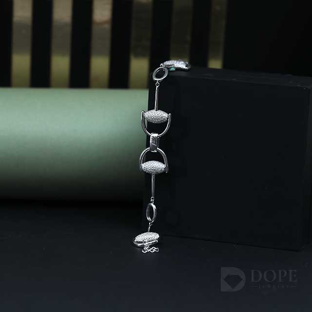 Elegant Pave Link Round Cut Diamond Bracelet