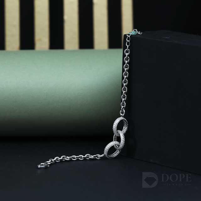 Sparkling Pave Link Round Diamond Bracelet