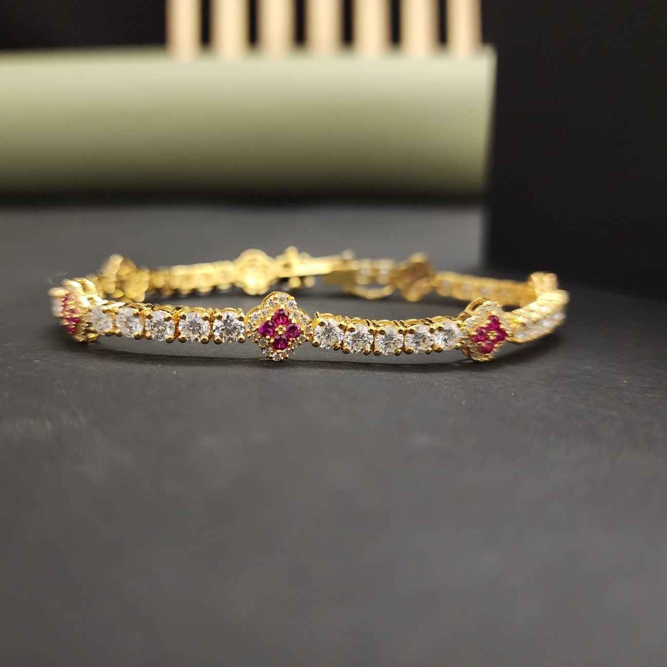 Charm Round Cut Women's Diamond Bracelet Alternate View