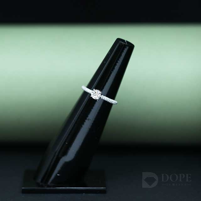Unique Designer Round Wedding Diamond Ring