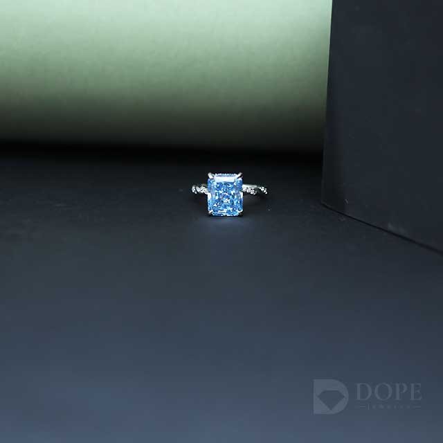 Elegant Radiant Round Cut Diamond Alternate View