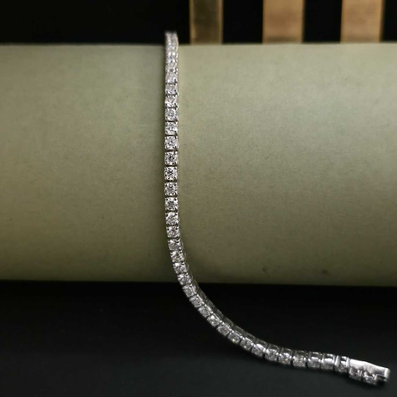 Classic Round Cut Tennis Diamond Bracelet For Her
