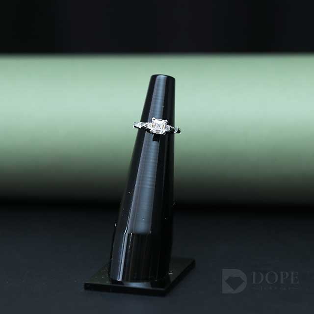 Elegant Asscher Cut Wedding Diamond Ring