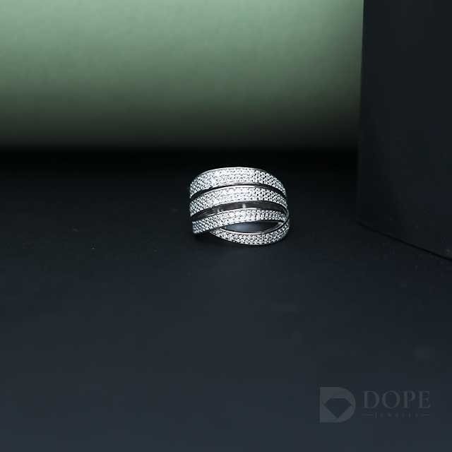 Luxury Round Cut Criss Cross Diamond Band Alternate View