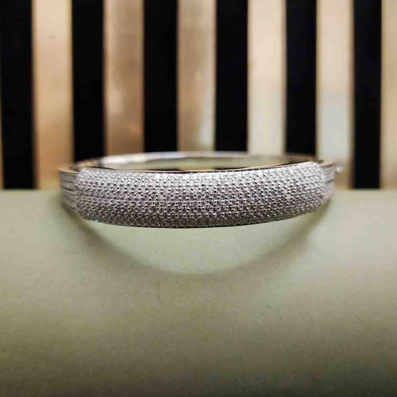 Elegant Round Cut Stiff Cuban Diamond Bracelet