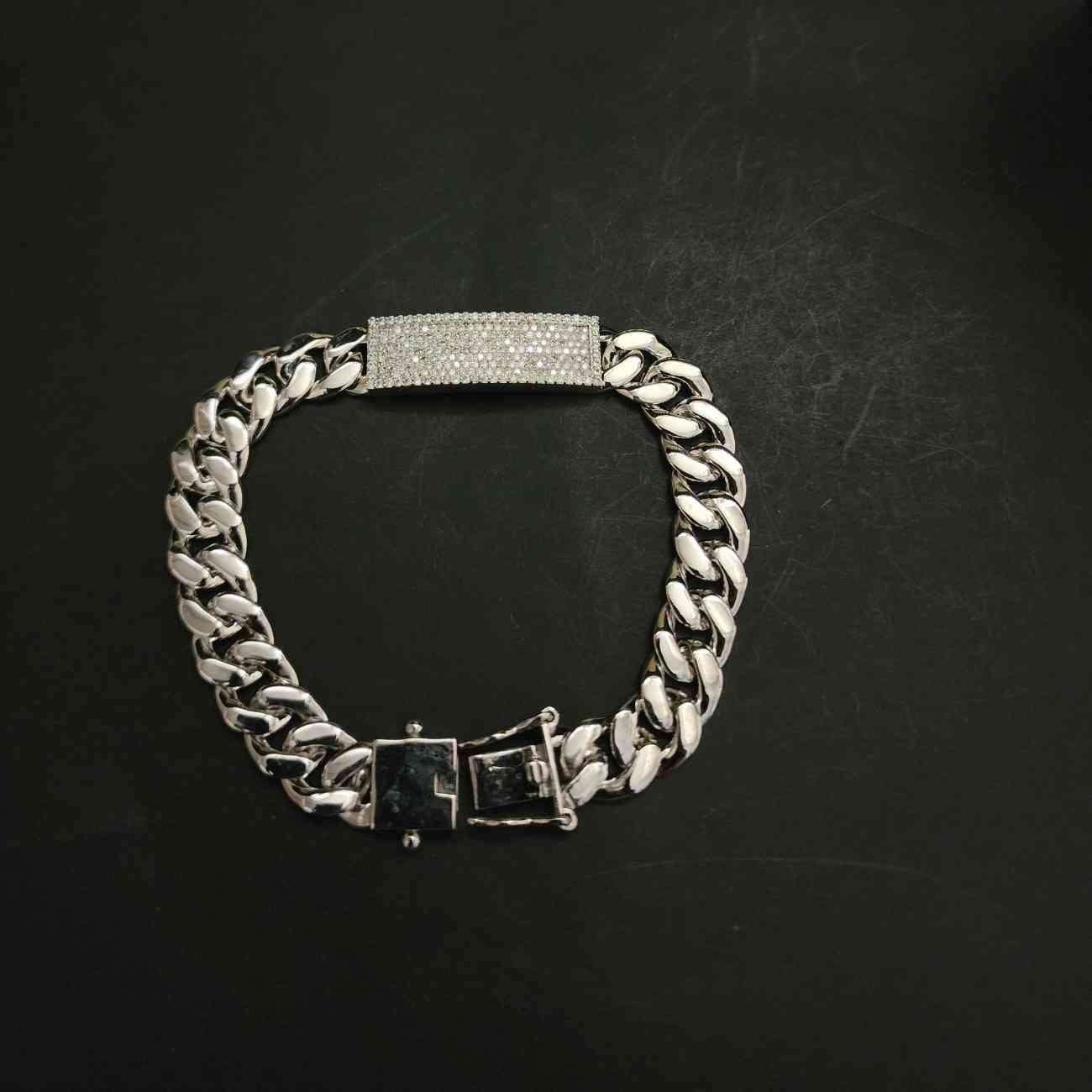 Classic Unique Round Cut Cuban Diamond Bracelet Alternate View