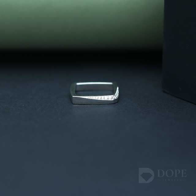Minimalist Unisex Modern Lab Grown Diamond Ring Alternate View