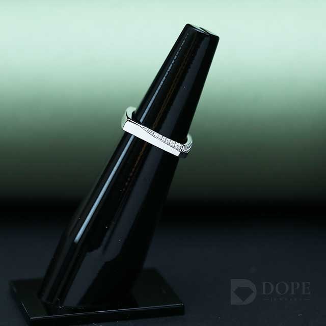 Minimalist Unisex Modern Lab Grown Diamond Ring