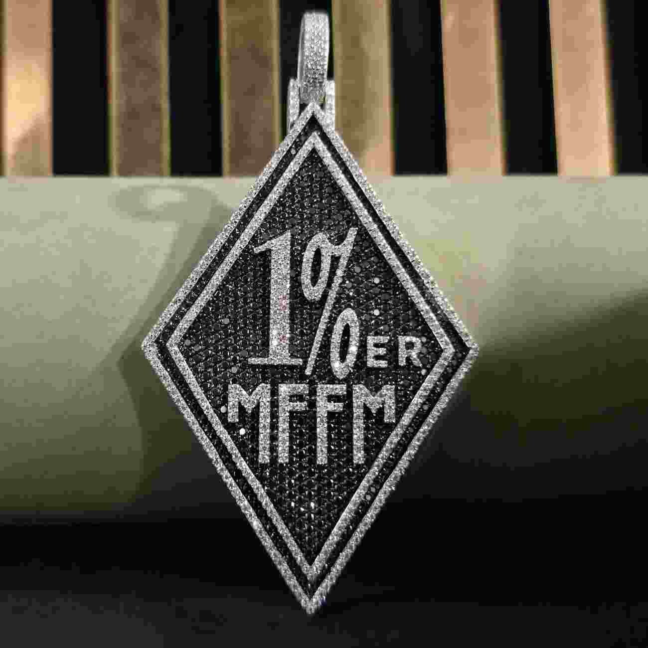 Customized Letter Kite Shape Black Diamond Iced Out Hip Hop Pendant